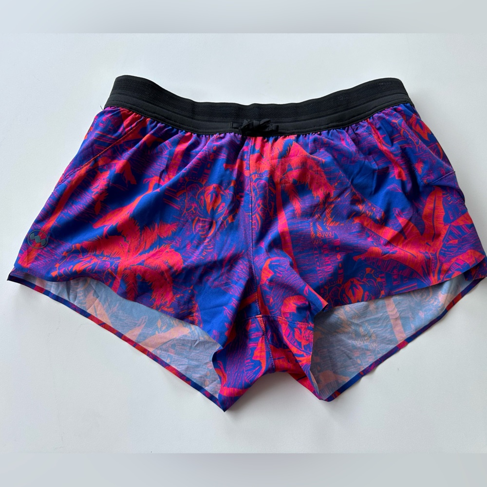 Janji shorts women’s small AFO middle Running shorts 2 inch inseam palm